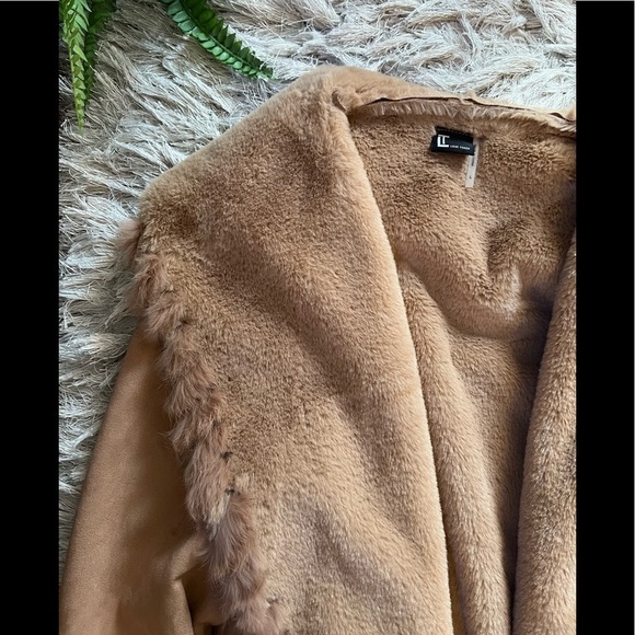 Love Token carmel faux fur and fur coat - Picture 6 of 9